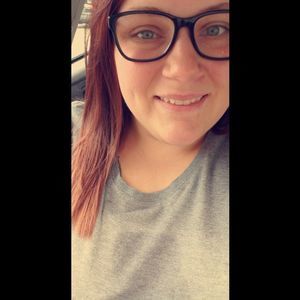 Meet your Posher, Olivia